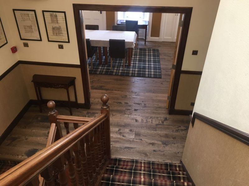 1MurrayParklivingroomfromstaircase
